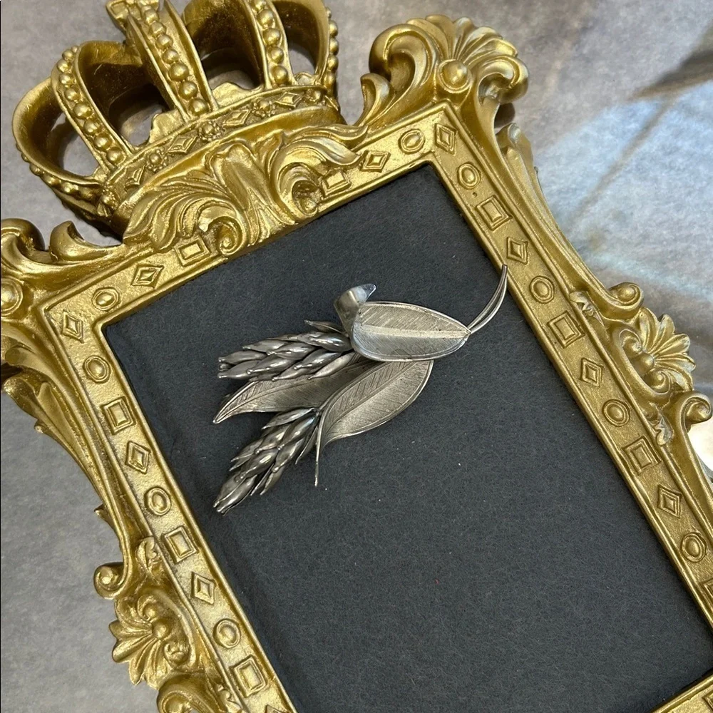 Elegant Silver Leaf and Wheat Brooch